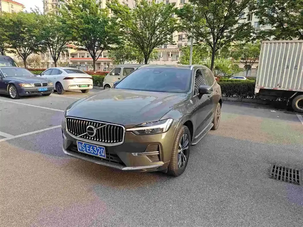 Volvo XC60 2022 из CN, фото 1