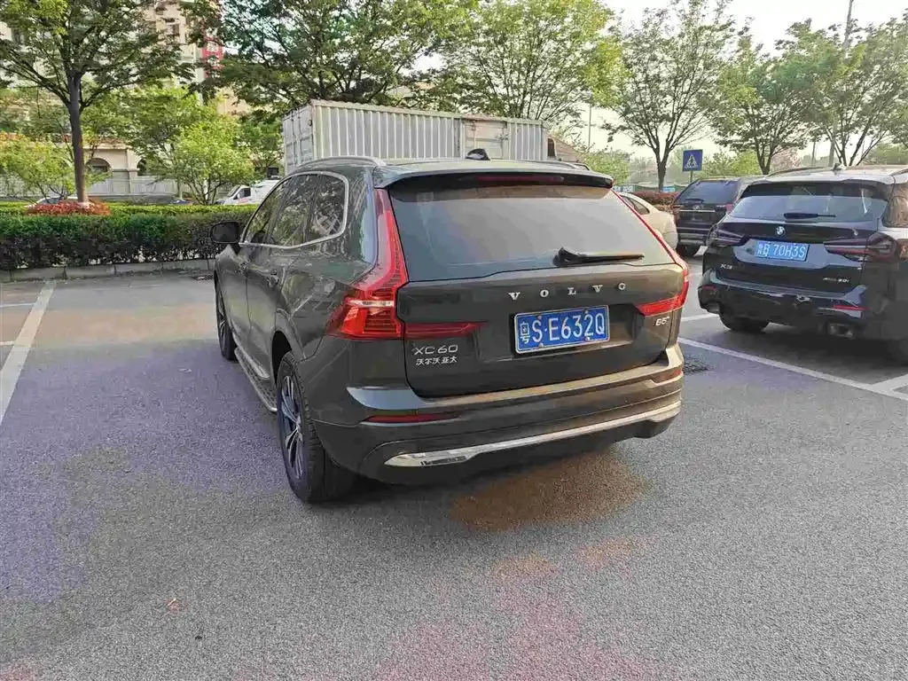 Volvo XC60 2022 из CN, фото 9