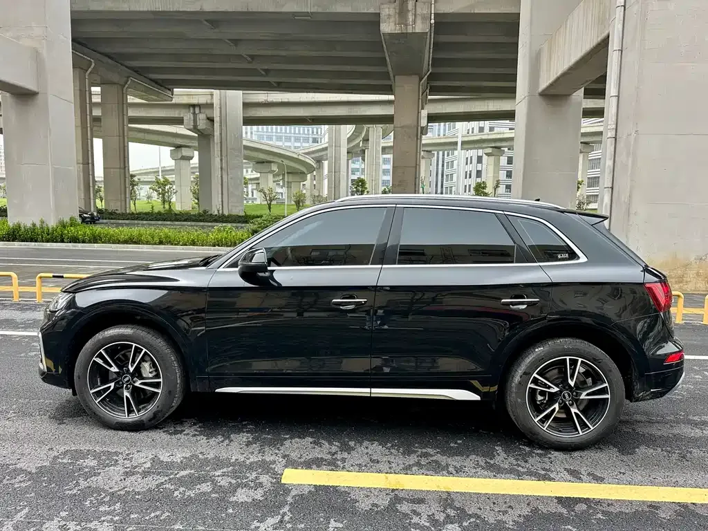 Audi Q5L 2023 из CN, фото 7