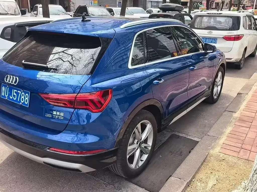 Audi Q3 — фото 9