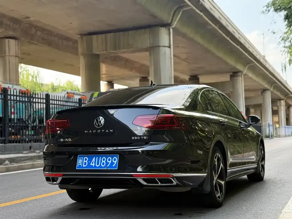 Volkswagen Magotan 2023 из CN, фото 4