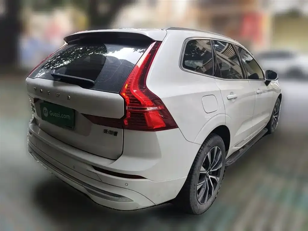 Volvo XC60 2022 из CN, фото 4