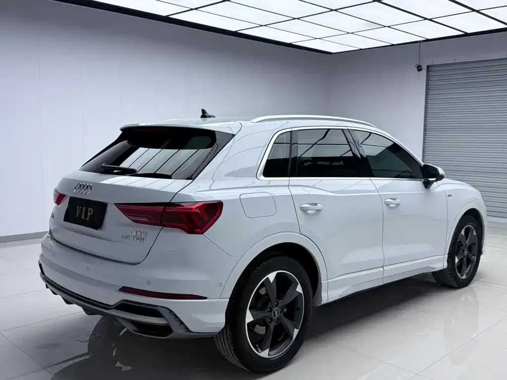 Audi Q3 2021 из CN, фото 9