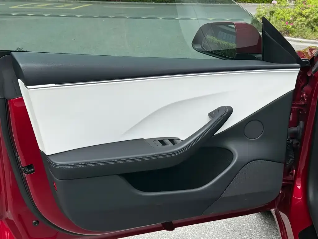 Tesla Model 3 2024 из CN, фото 3