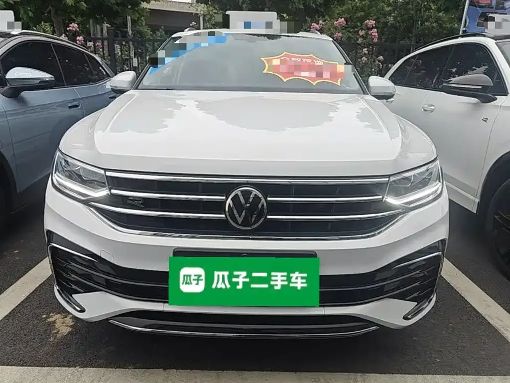 Volkswagen Tiguan L — фото 8