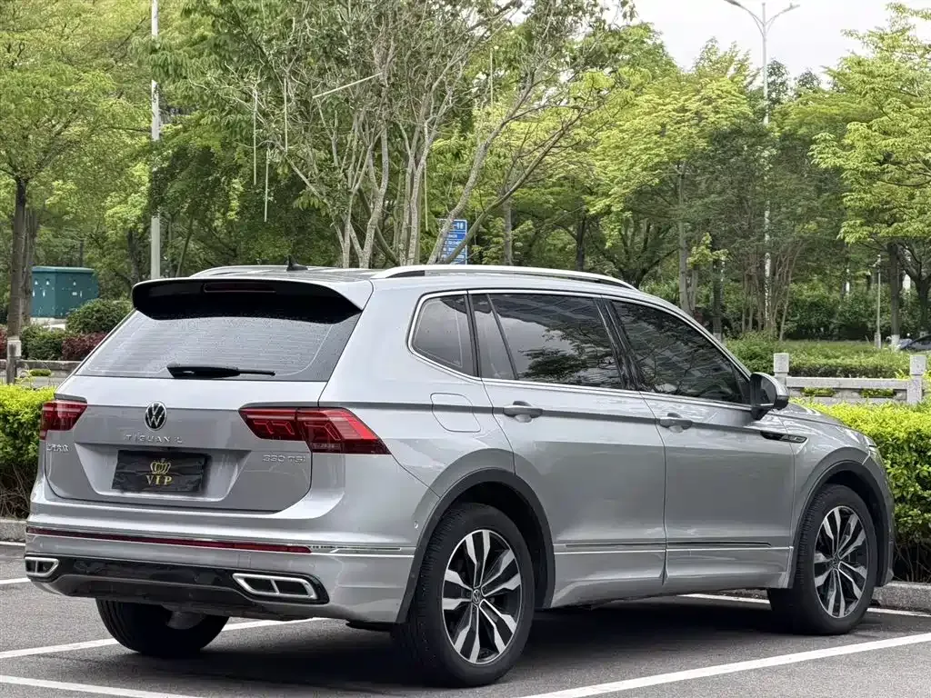Volkswagen Tiguan L — фото 5