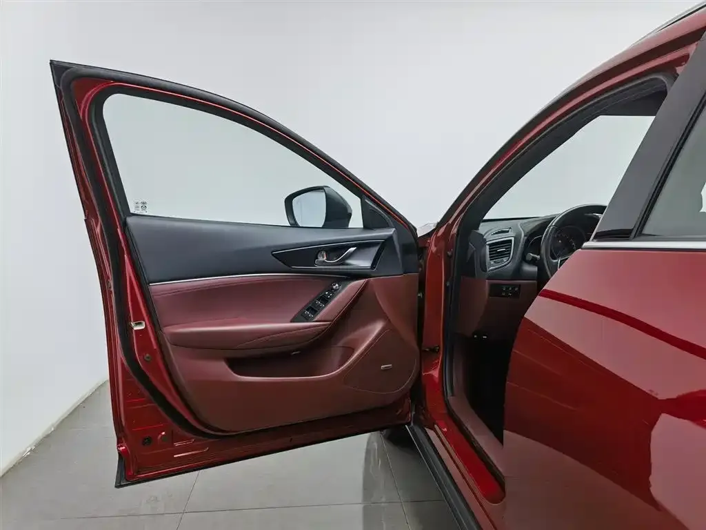 Mazda CX-4 — фото 3