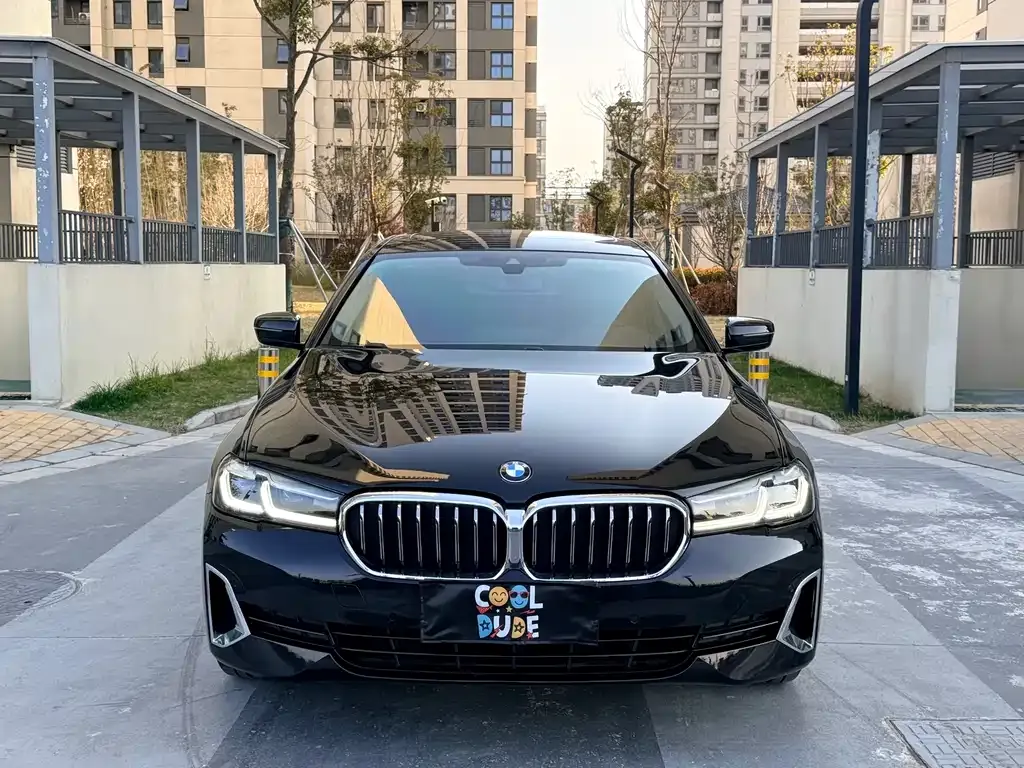 BMW 5 Series — фото 3