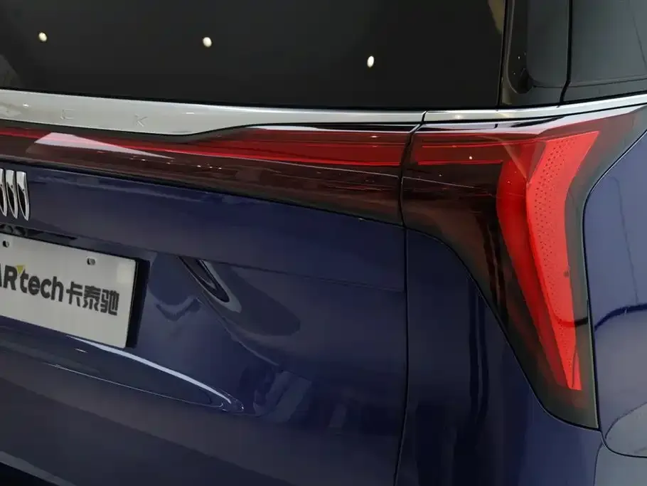 Buick Century 2023 из CN, фото 2