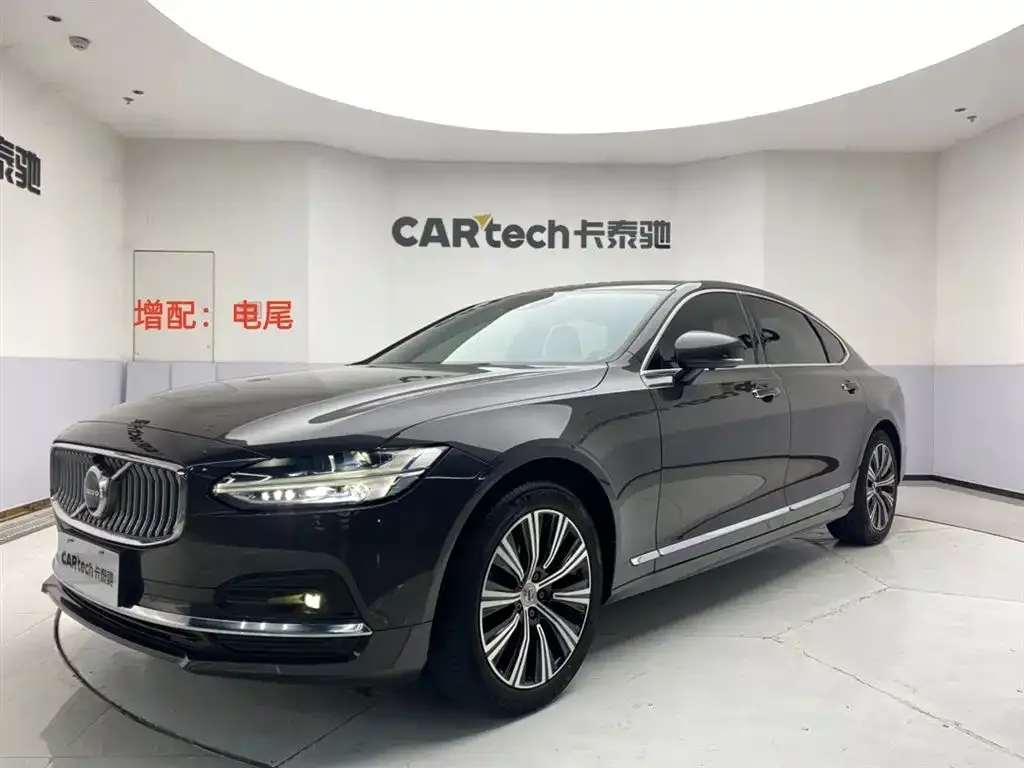 Volvo S90 — фото 1