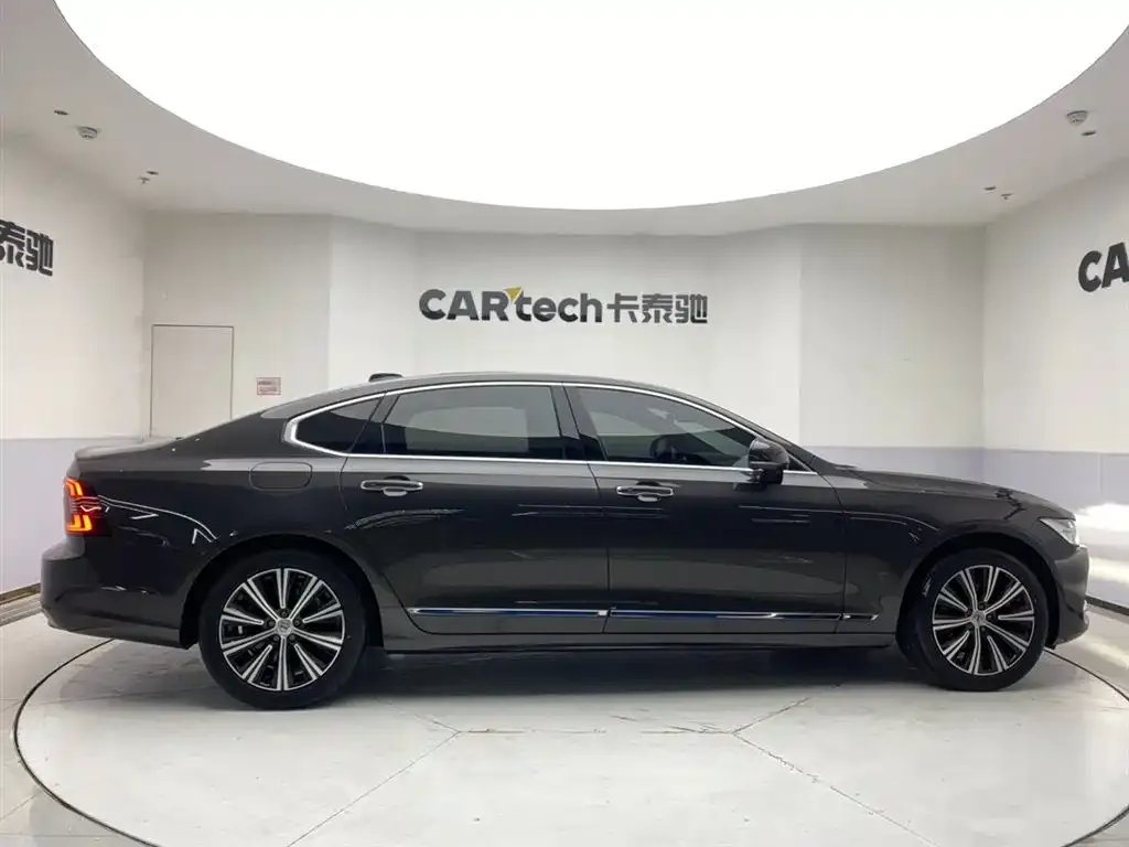 Volvo S90 — фото 4