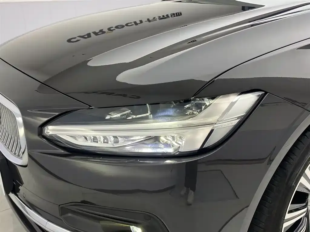 Volvo S90 — фото 10