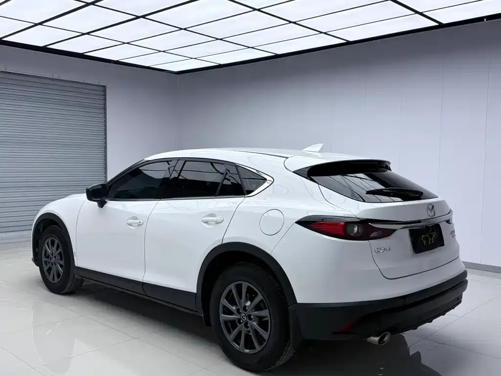 Mazda CX-4 — фото 8