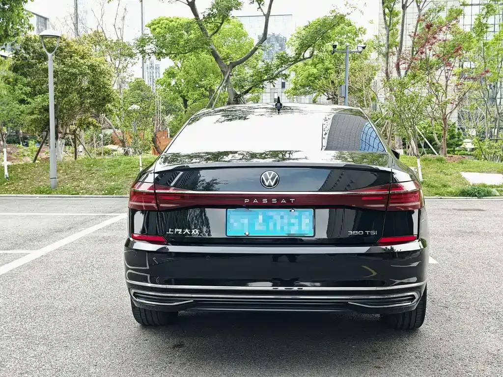 Volkswagen Passat — фото 3