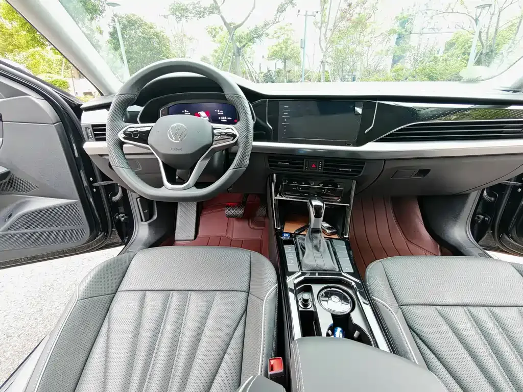 Volkswagen Passat — фото 10