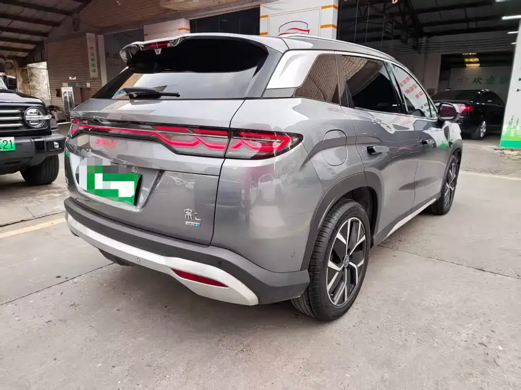 BYD L DM-i — фото 7