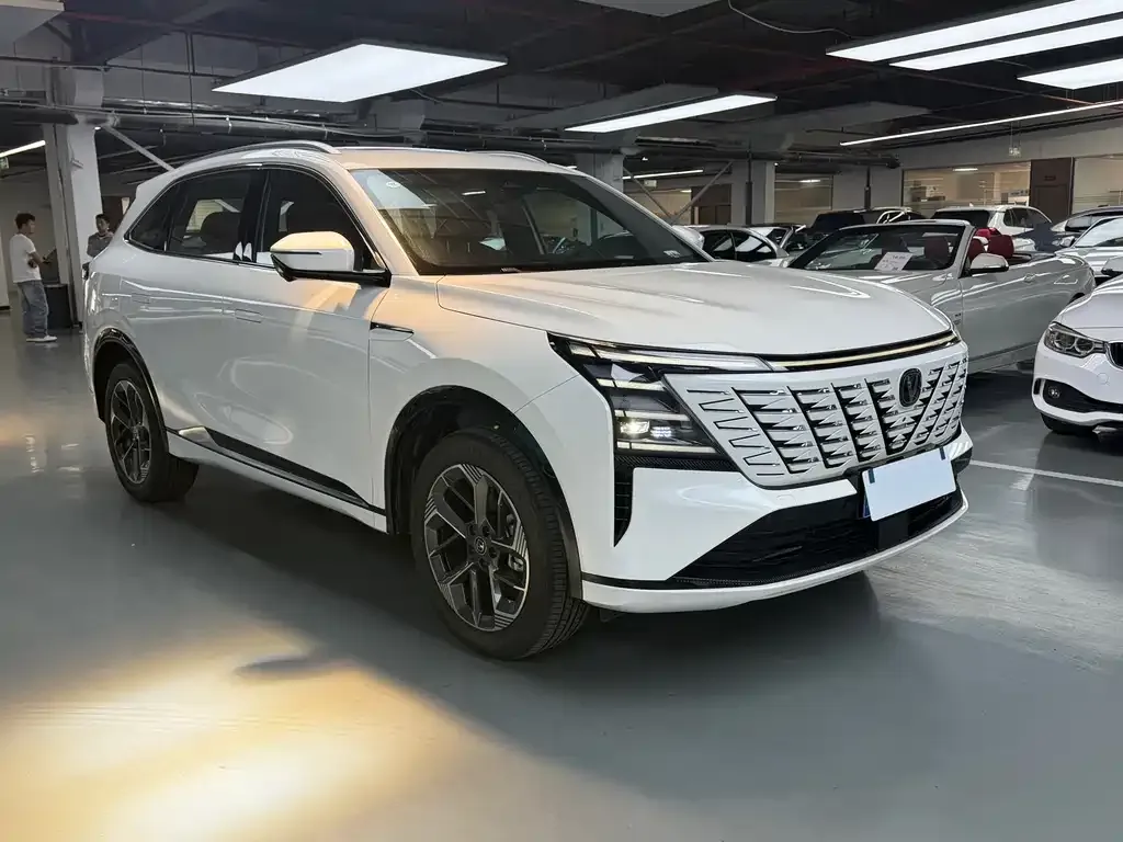 Changan CS75PLUS — фото 7