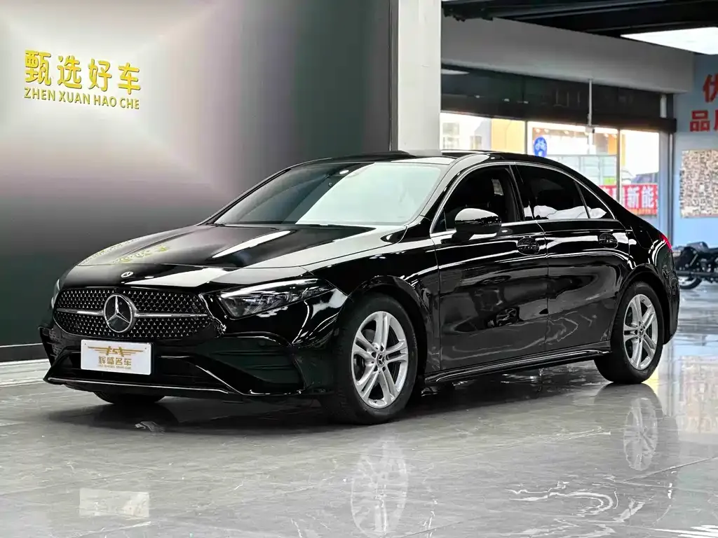Mercedes-Benz A-Class — фото 1