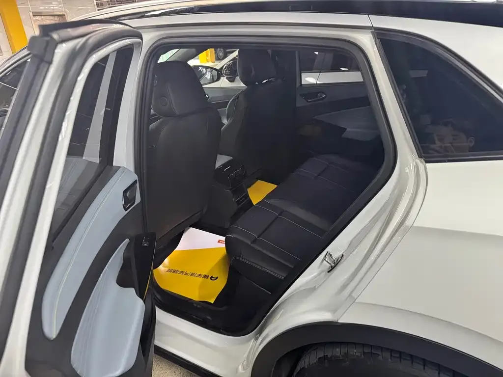 Volkswagen ID.4 X 2024 из CN, фото 2