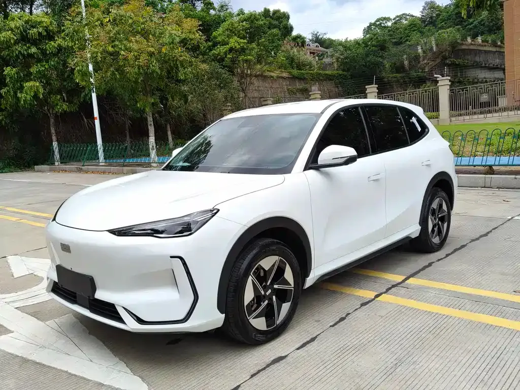 Geely Galaxy E5