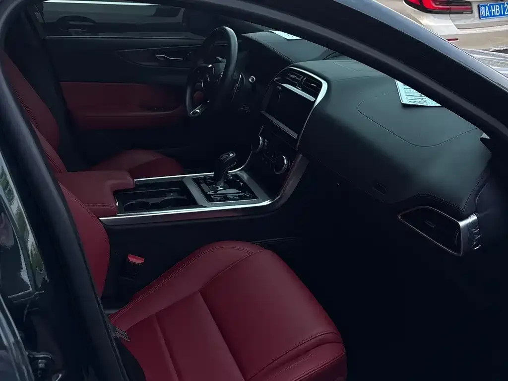Jaguar XEL 2023 из CN, фото 3