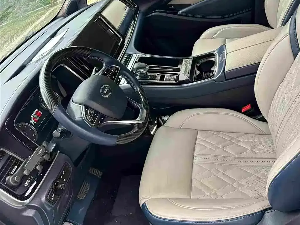 GAC Motor Trumpchi M8 — фото 4