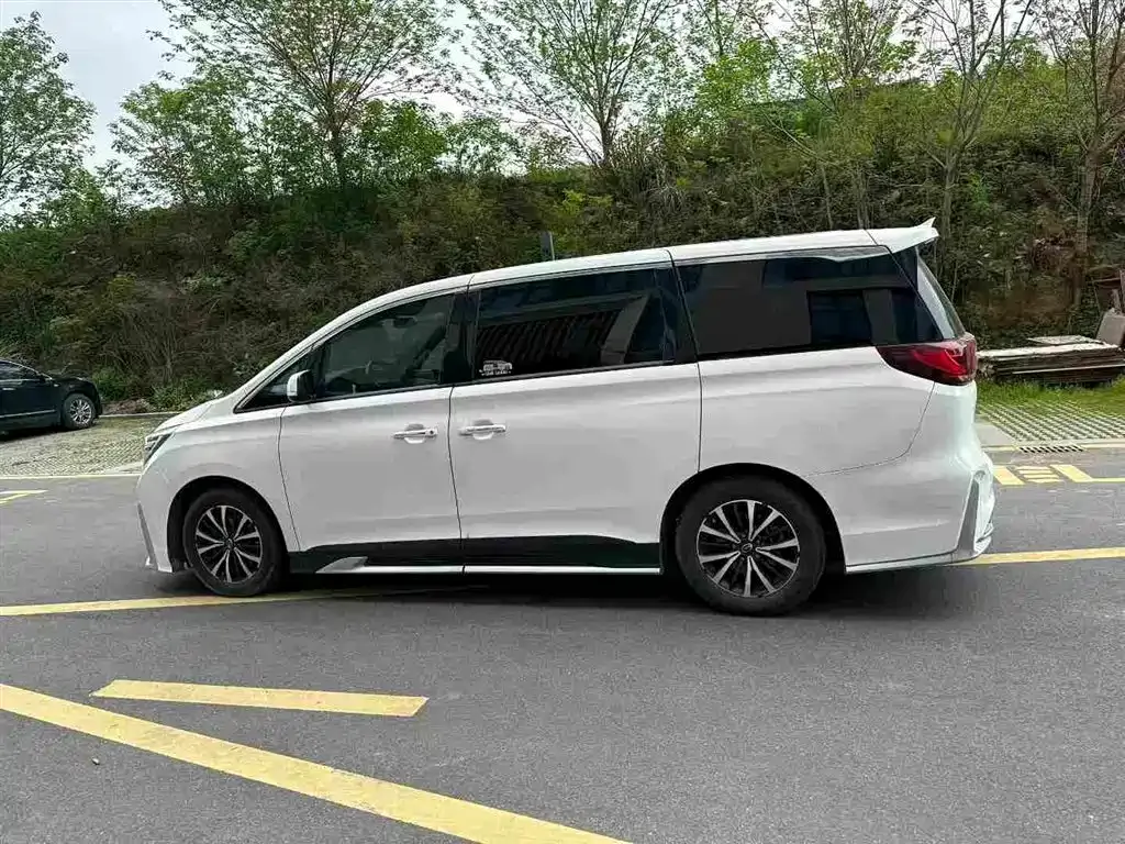 GAC Motor Trumpchi M8 — фото 8