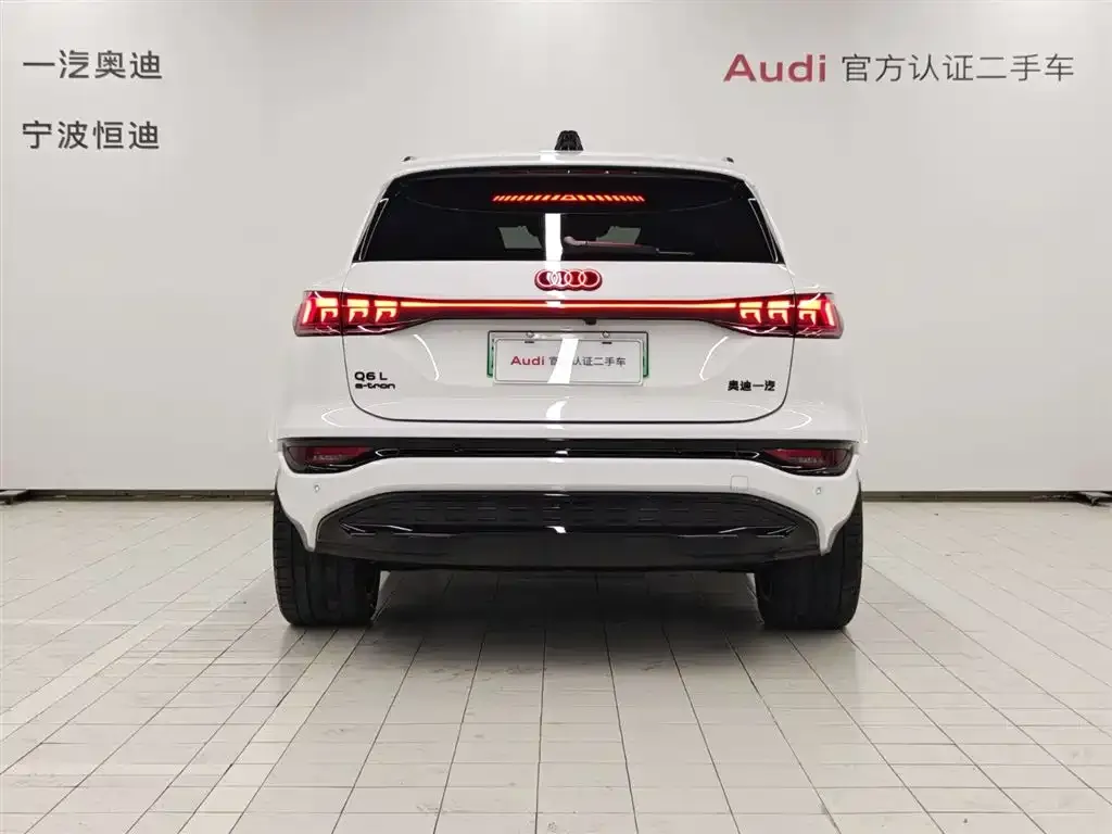 Audi Q6L e-tron — фото 3