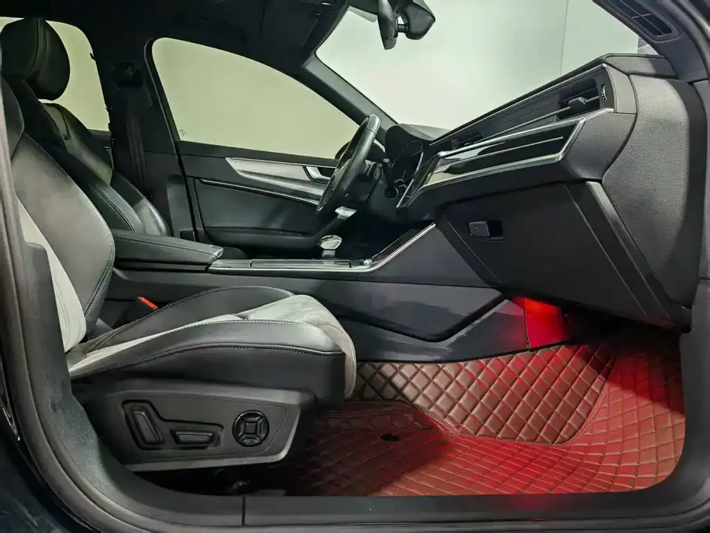 Audi A6L New Energy 2022 из CN, фото 5