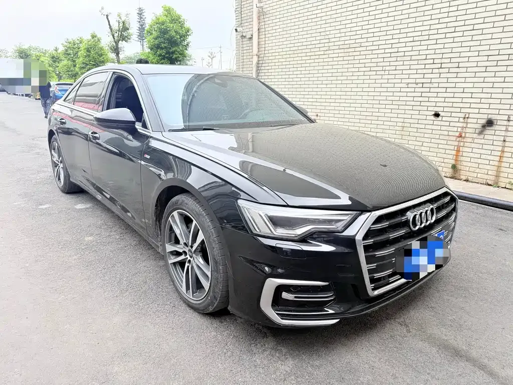 Audi A6L — фото 8