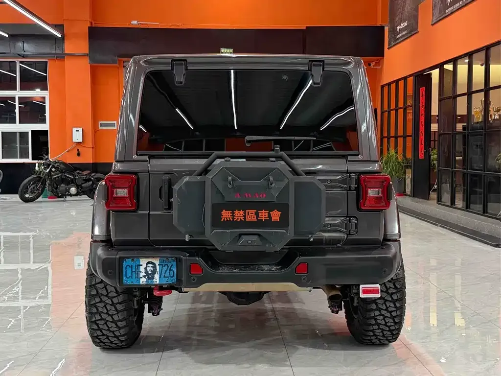 Jeep Wrangler — фото 2