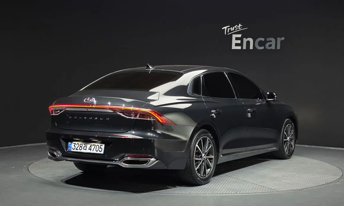 Hyundai Grandeur 2022 из KR, фото 3
