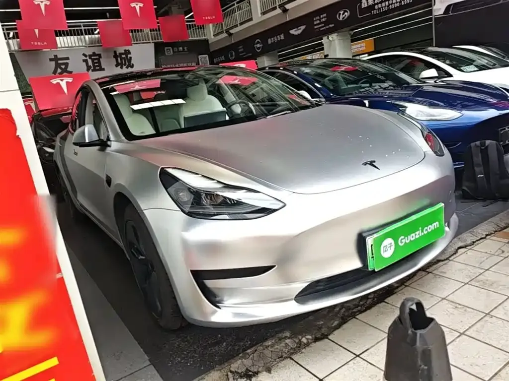 Tesla Model 3 — фото 5