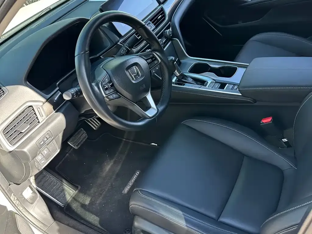 Honda Accord — фото 6