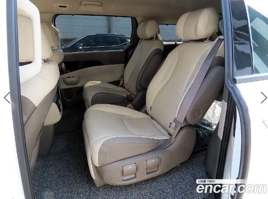 Kia Carnival — фото 2