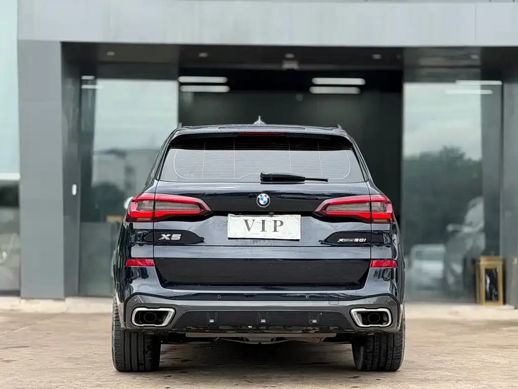 BMW X5 (Import) — фото 2