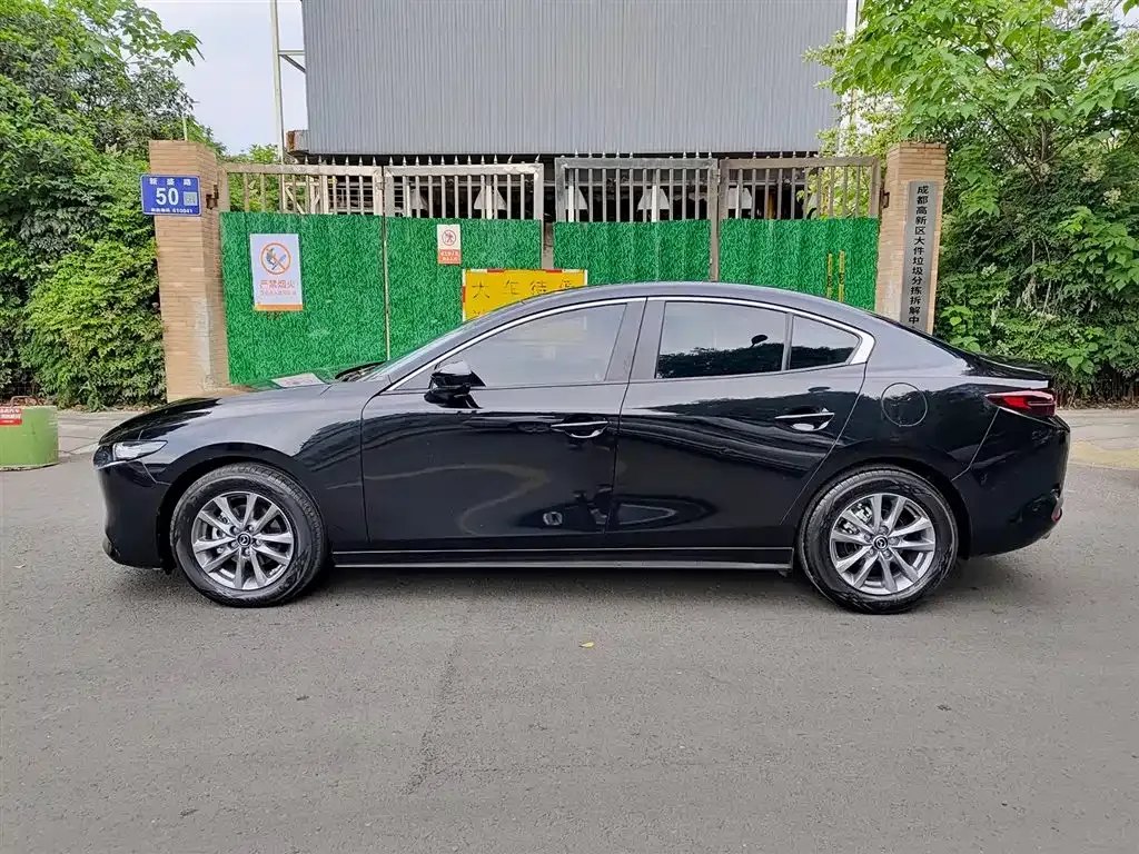 Mazda 3 Axela 2022 из CN, фото 10