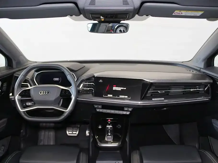 Audi Q4 e-tron — фото 10