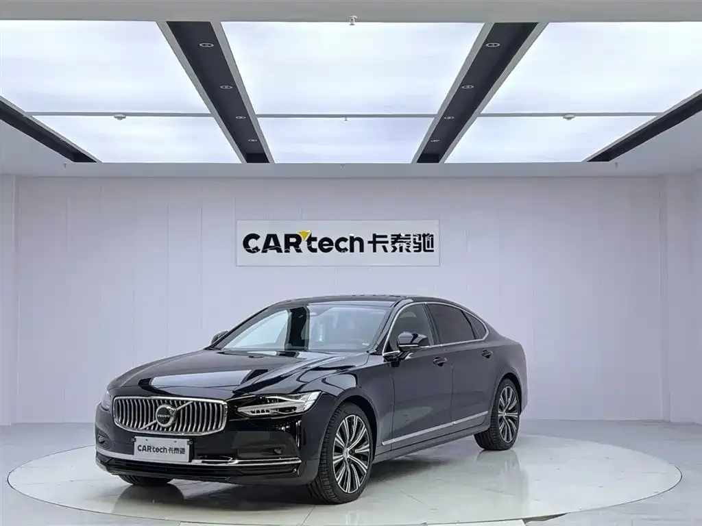 Volvo S90 — фото 1