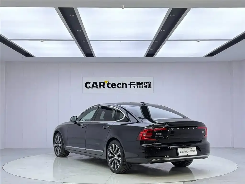 Volvo S90 — фото 6