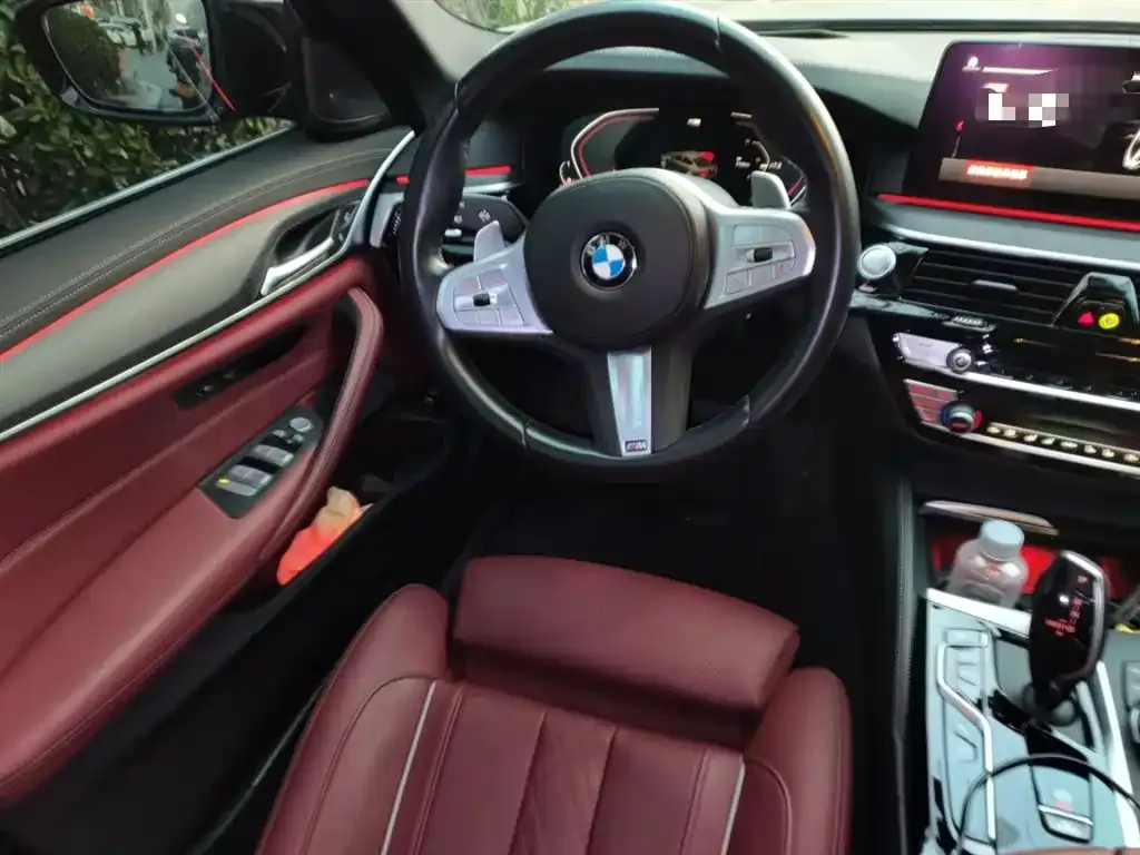 BMW 5 Series — фото 10