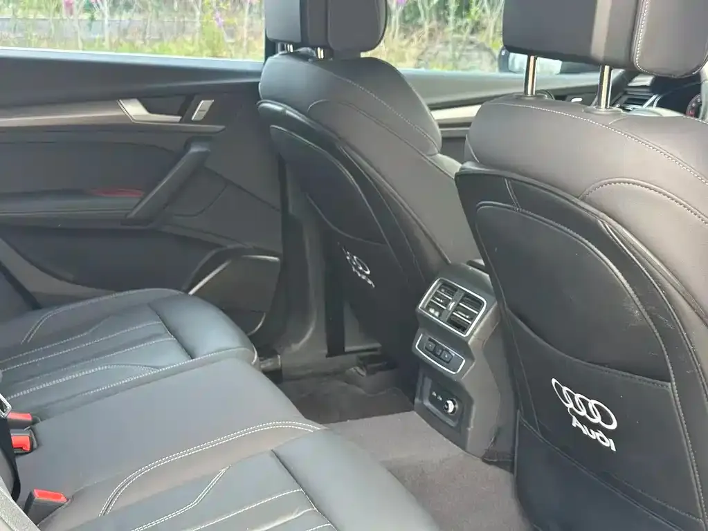 Audi Q5L 2024 из CN, фото 2