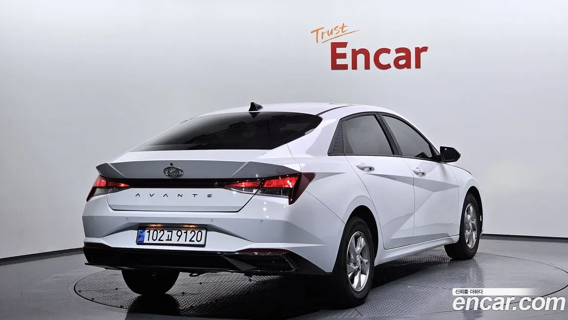 Hyundai AVANTE — фото 4