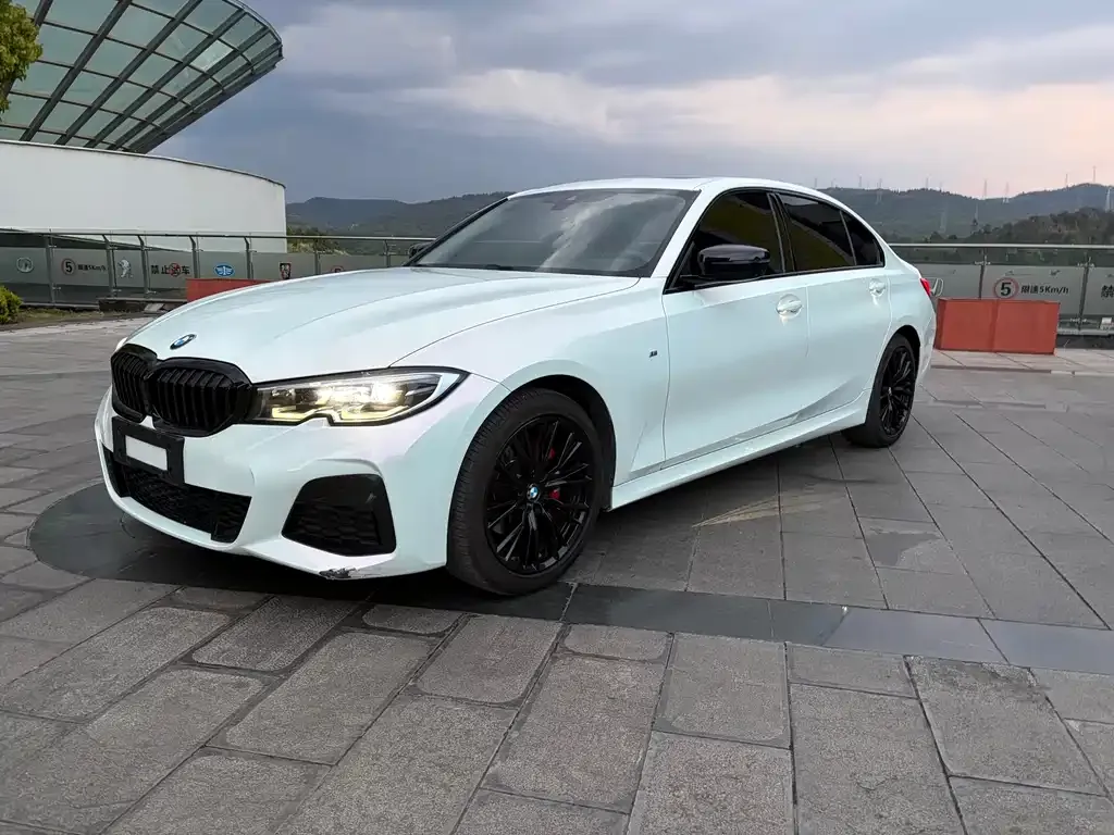 BMW 3 Series — фото 1