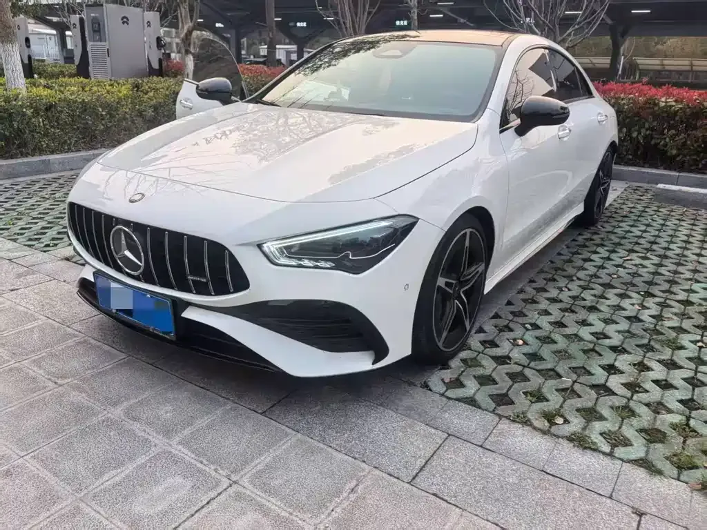 Mercedes-Benz CLA AMG