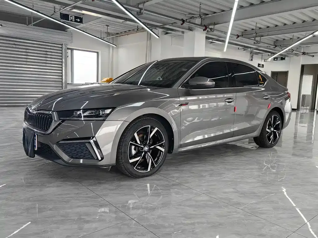 Skoda Octavia — фото 7