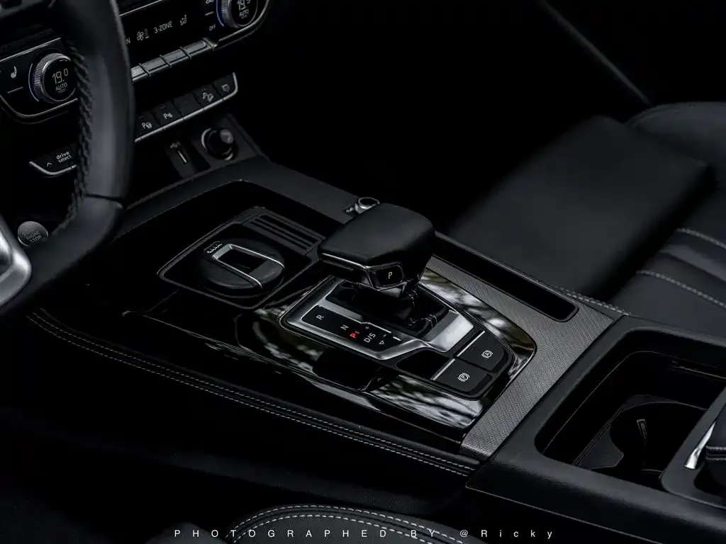 Audi Q5L 2022 из CN, фото 2