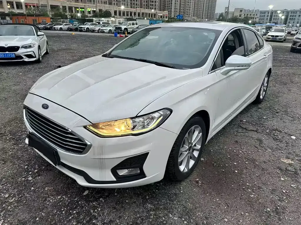 Ford Mondeo 2021 из CN, фото 3