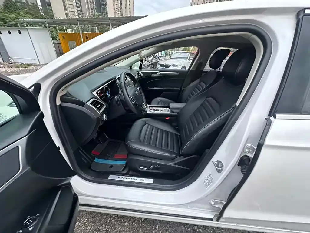 Ford Mondeo 2021 из CN, фото 8