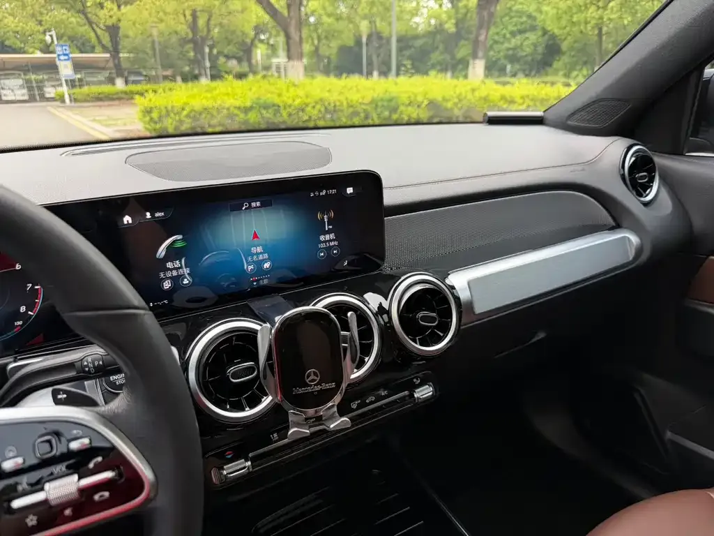 Mercedes-Benz GLB 2023 из CN, фото 2